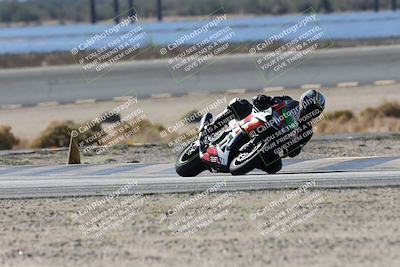 media/Nov-16-2025-Race Pace (Sun) [[8c5fa54630]]/Verified Riders/3-Turn 14 (1045am)/